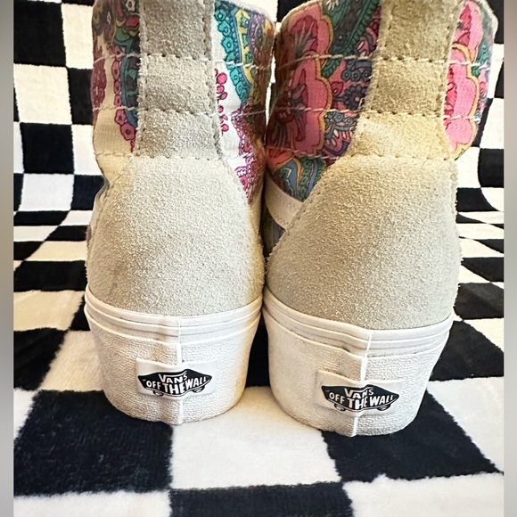 Women’s size 7 vans - Picture 5 of 6